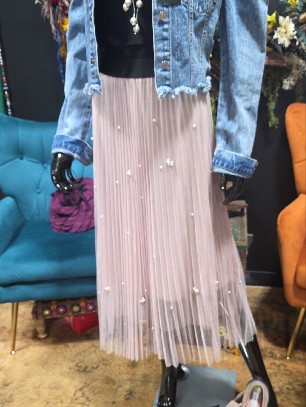 Boutique Pleated Blush Midi Skirt with Pearl Detail - Picture 6 of 8
